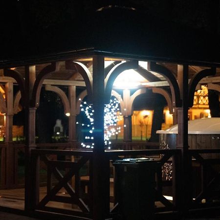 Domki Nad Jeziorem Kolonia Rybacka Esterno foto