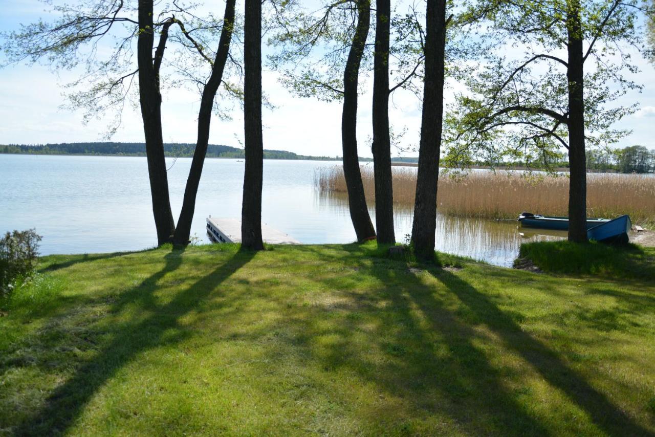 Domki Nad Jeziorem Kolonia Rybacka Esterno foto