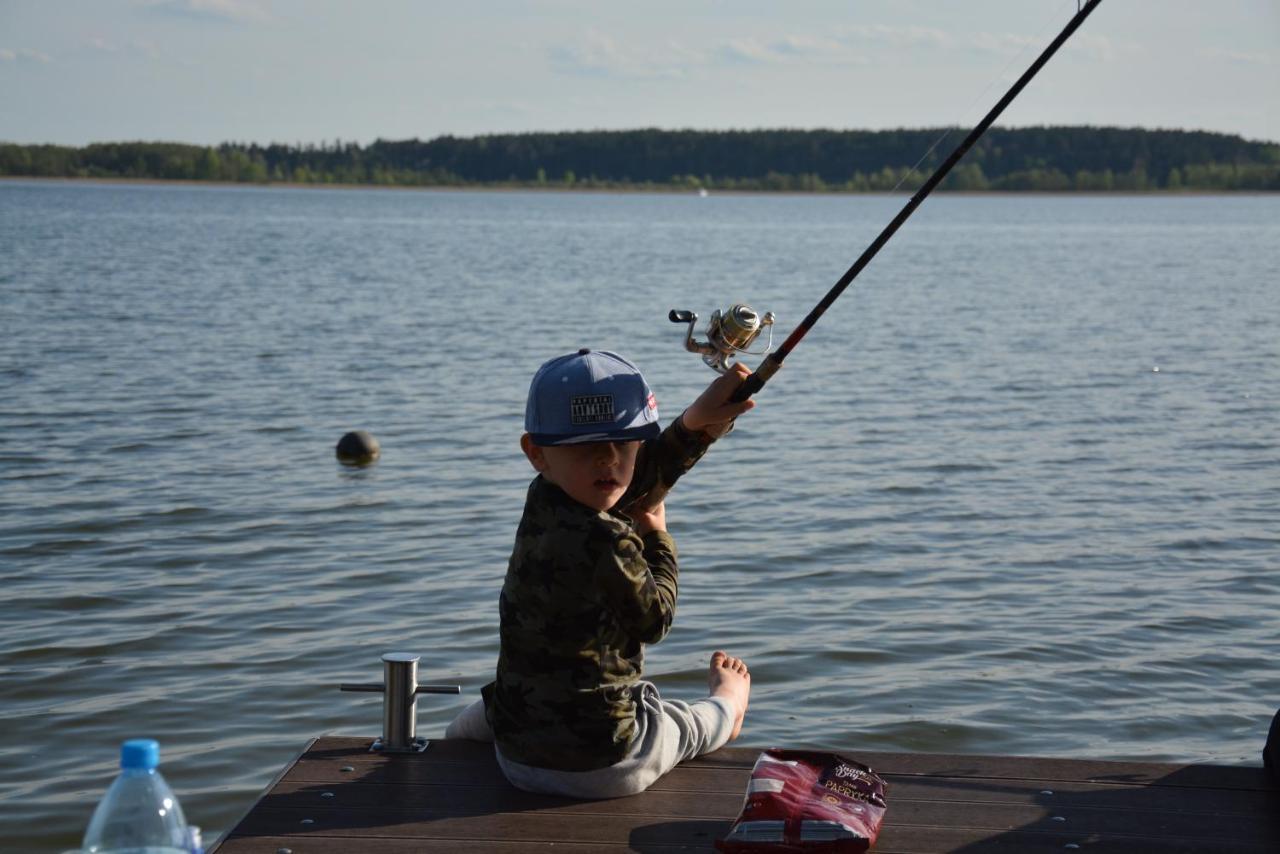 Domki Nad Jeziorem Kolonia Rybacka Esterno foto