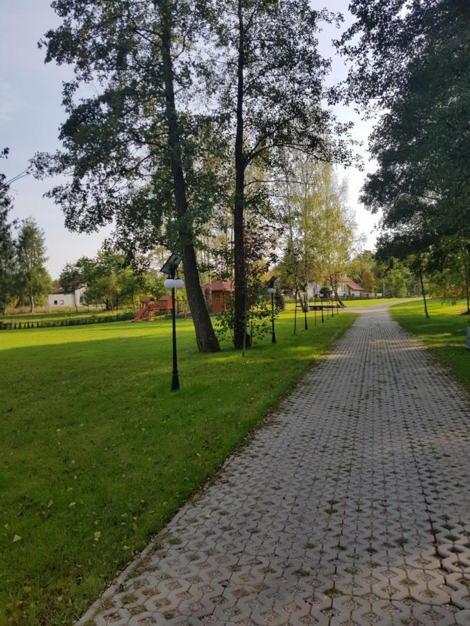 Domki Nad Jeziorem Kolonia Rybacka Esterno foto