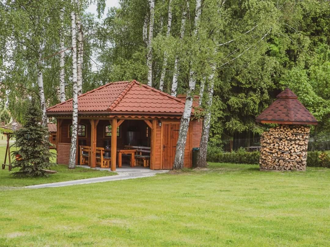 Domki Nad Jeziorem Kolonia Rybacka Esterno foto