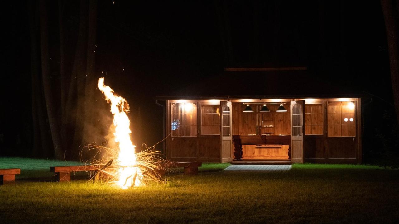 Domki Nad Jeziorem Kolonia Rybacka Esterno foto